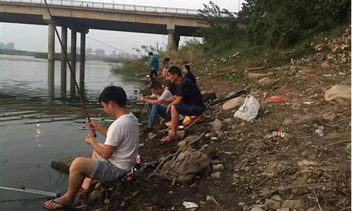 天气炎热好钓鱼吗_天气炎热好钓鱼吗北方