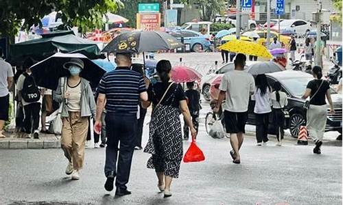 南宁天气与新干天气对比_南宁当天天气和相对湿度?